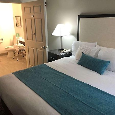 Executive Residency Franklin Inn Room photo